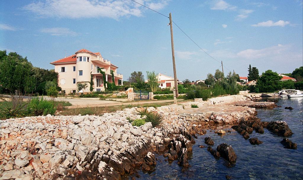 Villa Maris Ugljan Buitenkant foto